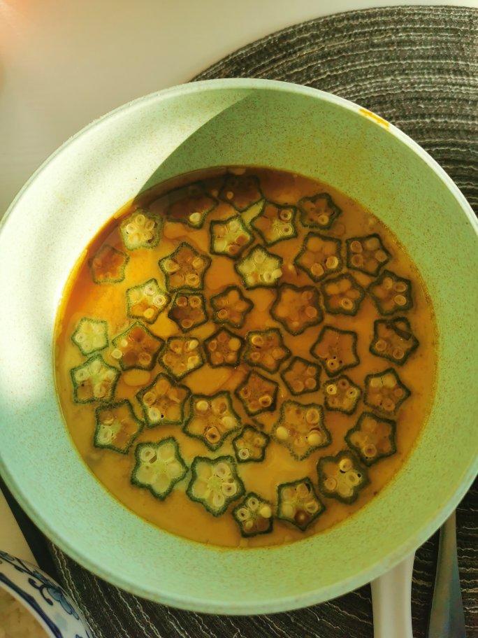 滑溜溜的秋葵蒸蛋