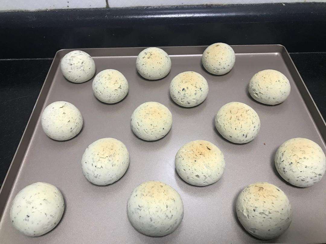 黑芝麻麻薯面包