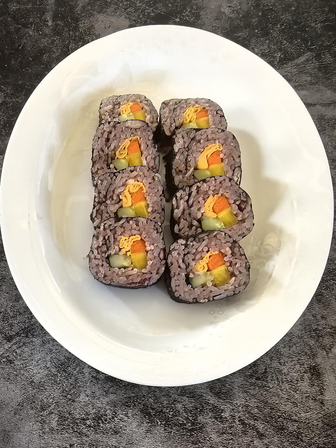 高颜值的紫菜包饭