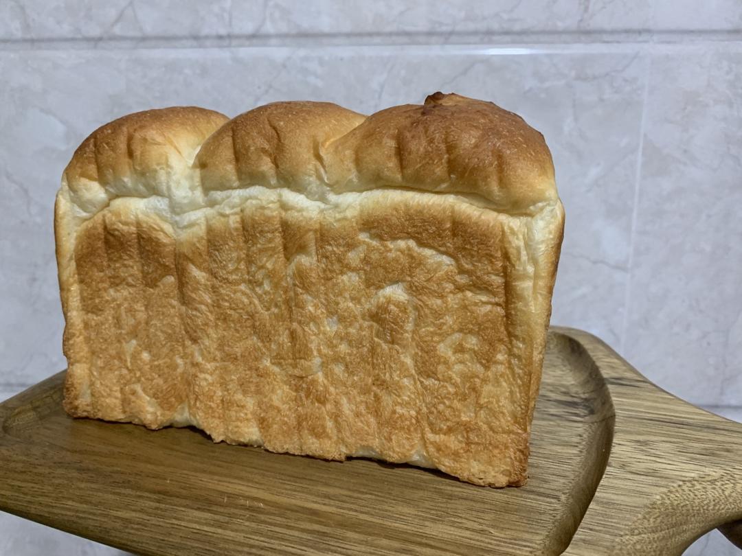 百分百弹弹波吐司