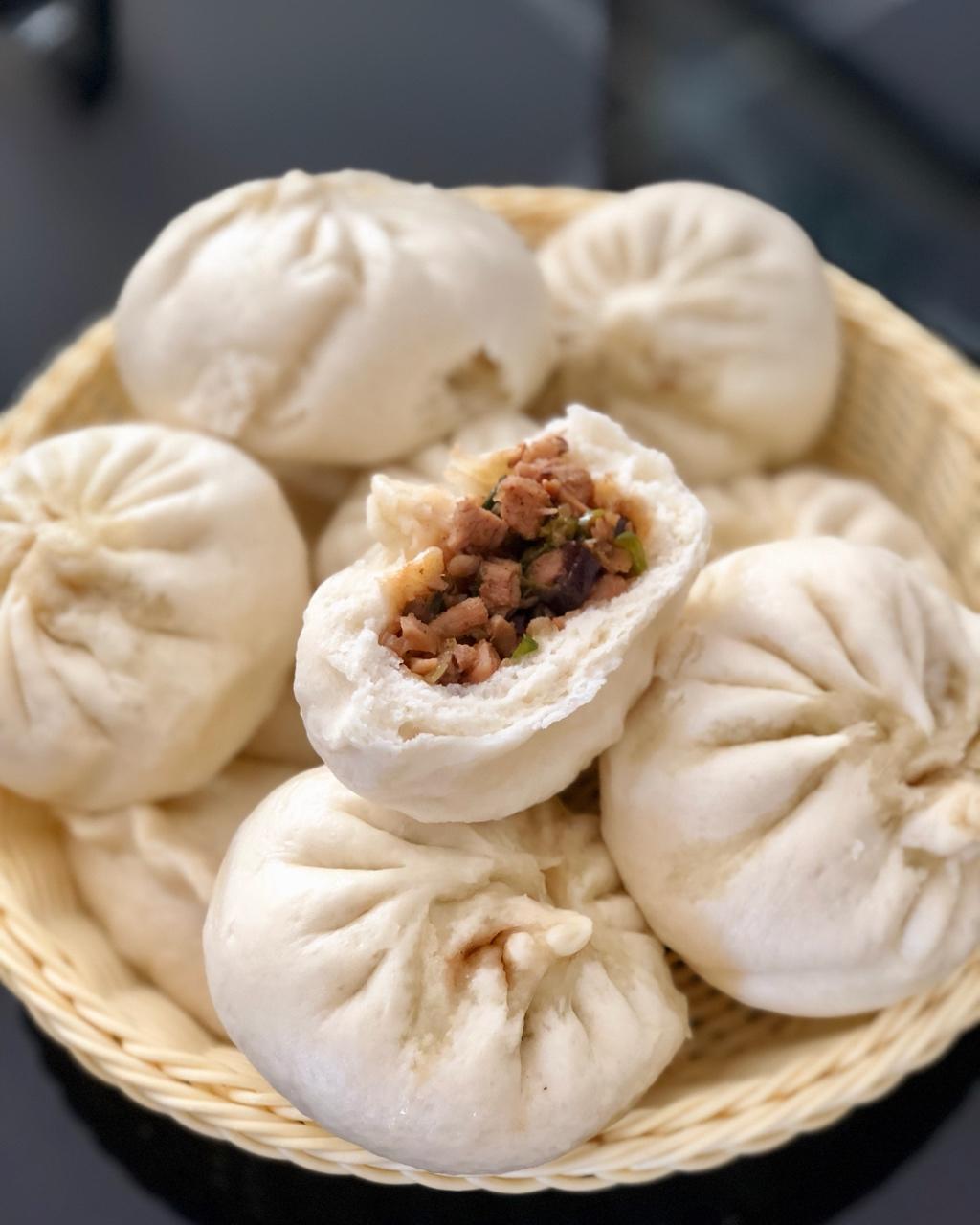 蓝精灵的妹妹做的酱肉包子