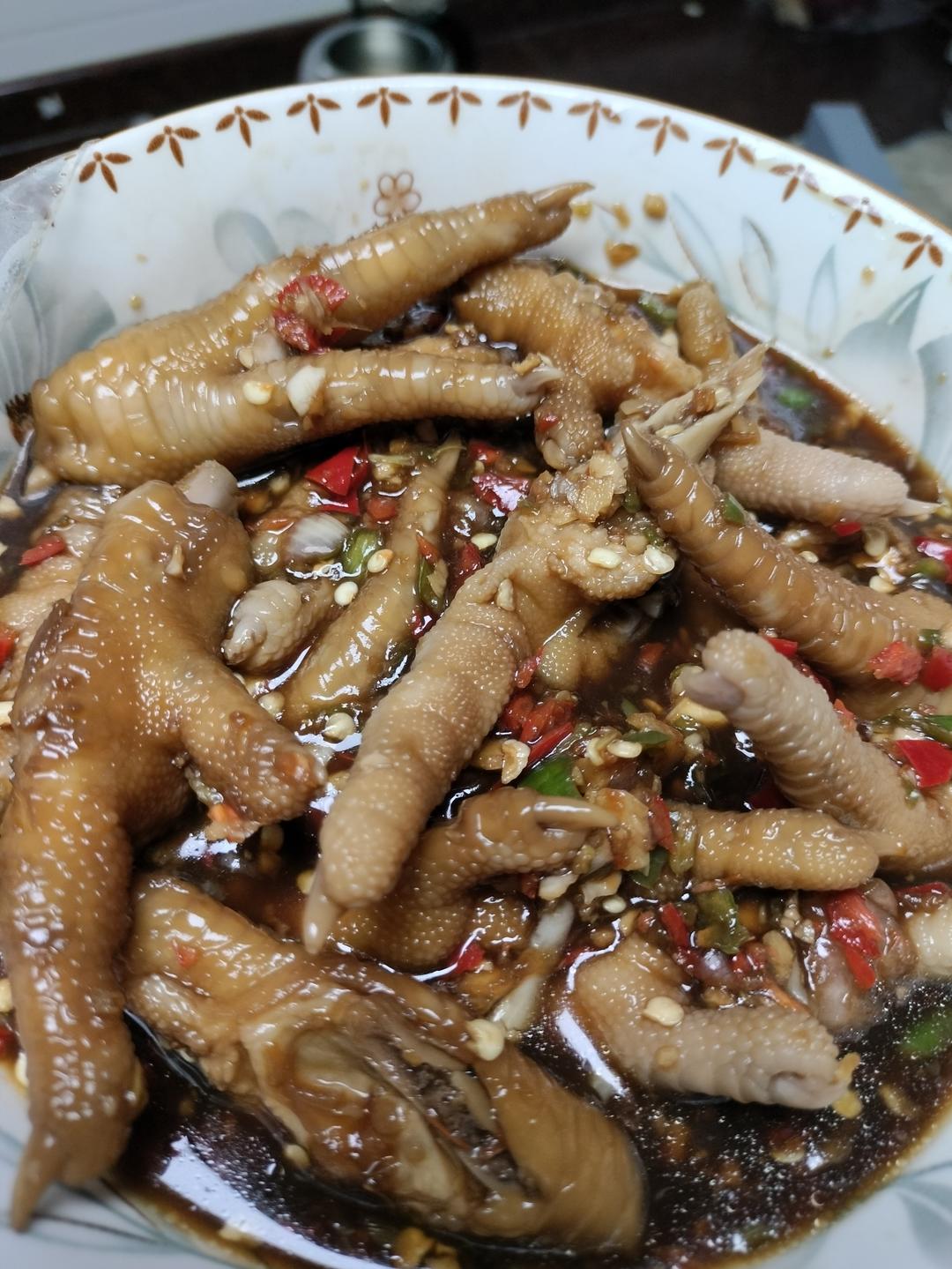 绝对不会后悔的酸辣鸡爪