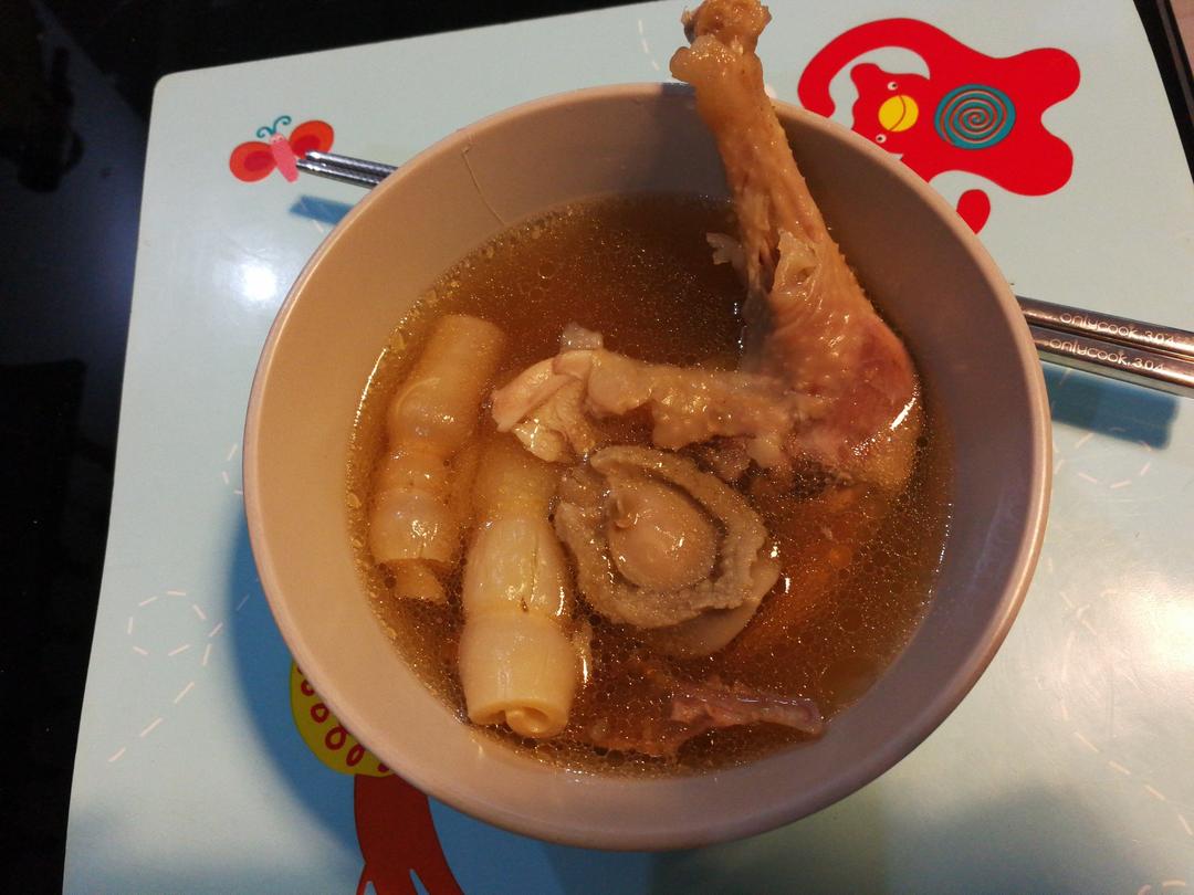 花胶鲍鱼鸡汤