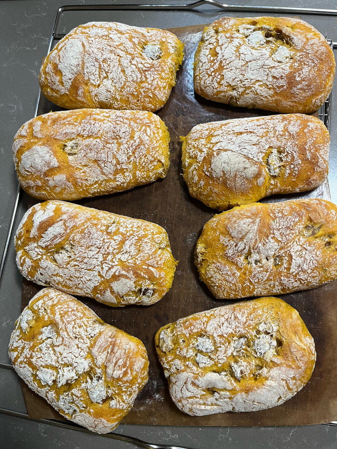 没想到南瓜和栗子做成的恰巴塔味道还挺搭！