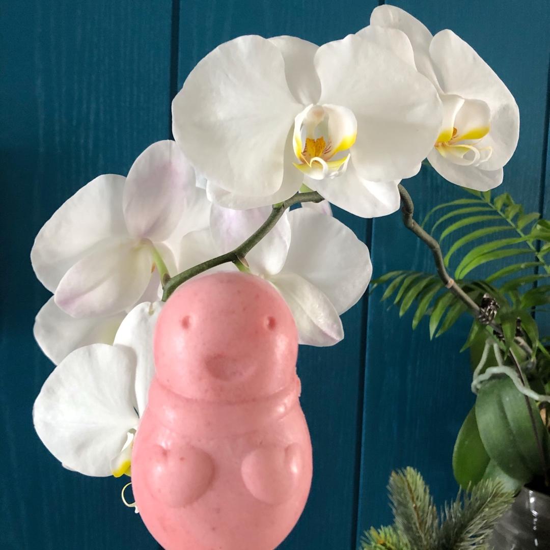 草莓奶油冰淇淋