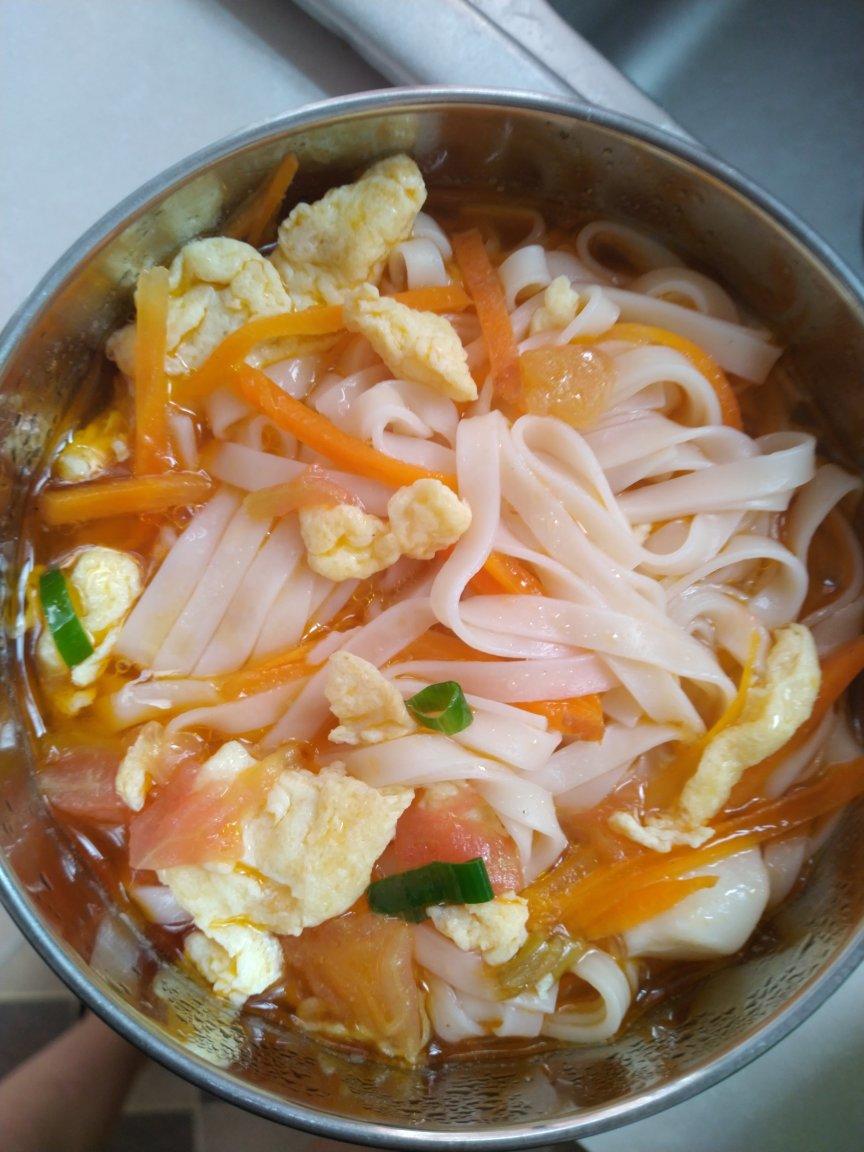 恨不得抱着锅舔的番茄鸡蛋面