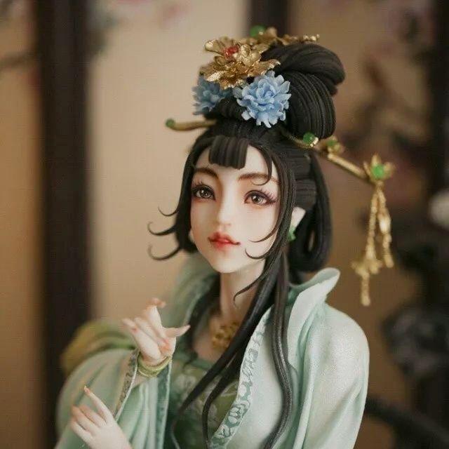 哈哈大笑呢