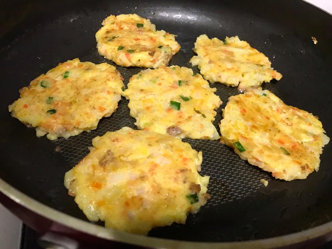 洋葱牛肉玉米土豆饼