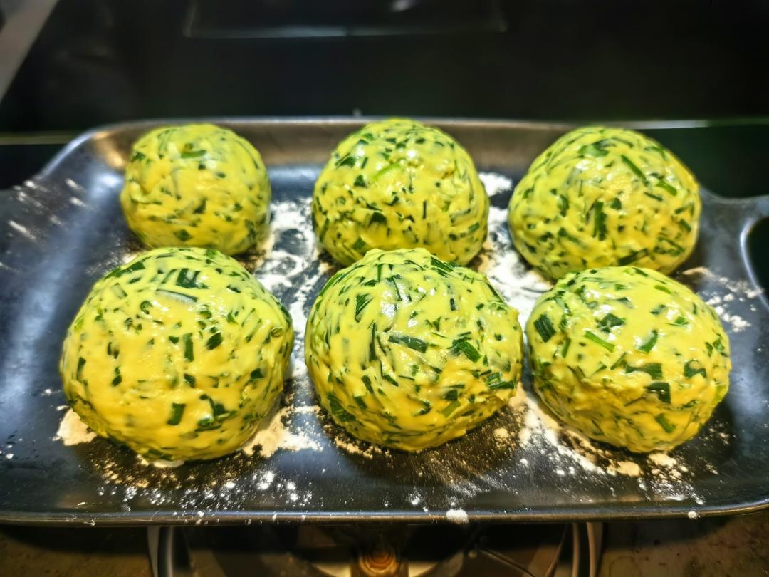 小蒜饼 （香煎）