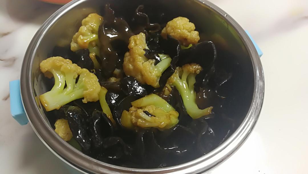 花菜炒木耳