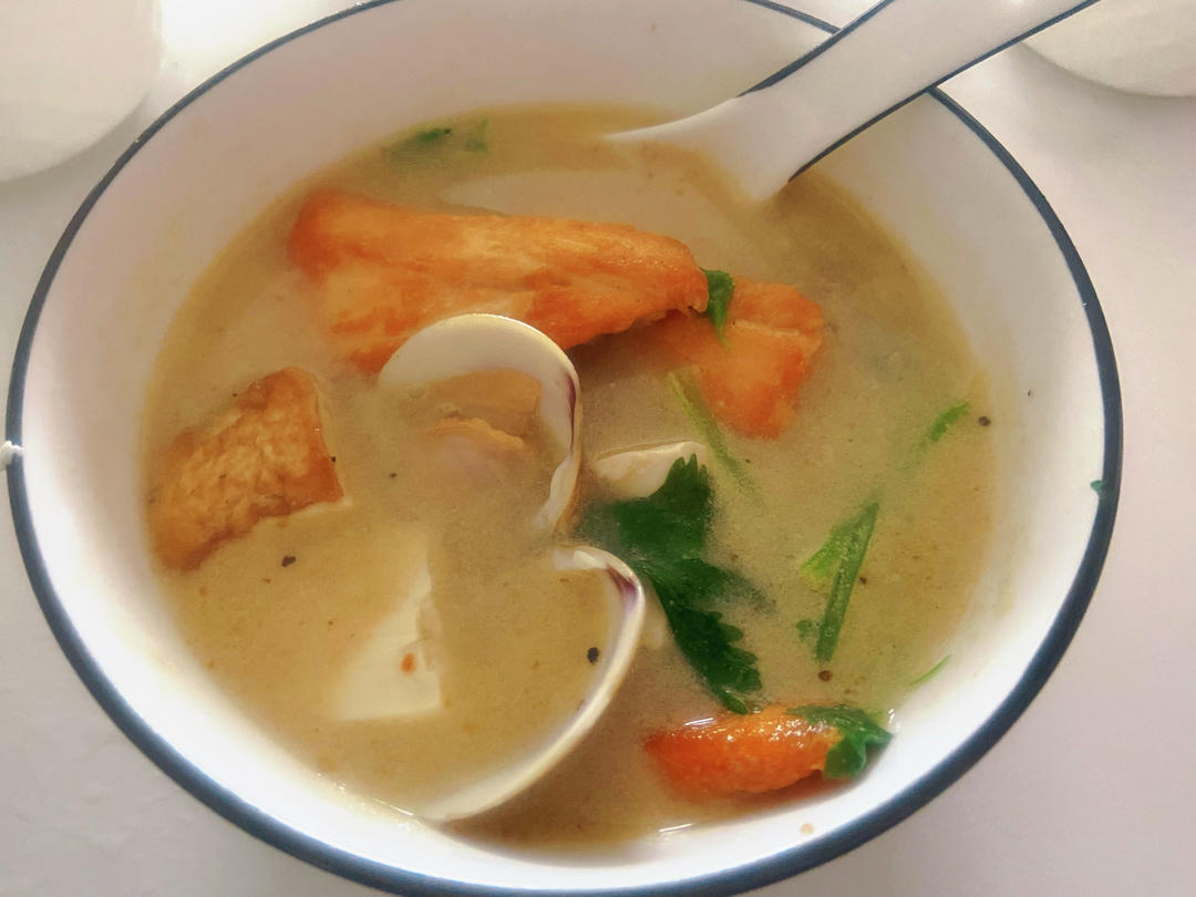 三文鱼沙白豆腐汤儿童最爱又营养的做法