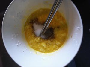洋葱鸡蛋米饭煎饼的做法 步骤4