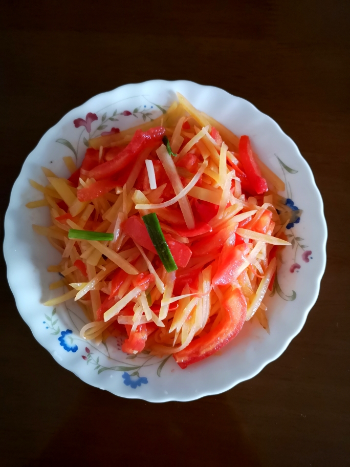 家常西红柿炒土豆丝图片