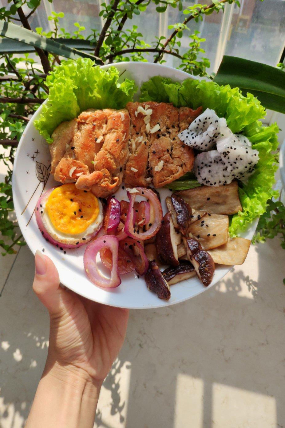 酷炫屌炸天好吃的煎鸡胸肉（香蒜蜂蜜煎鸡胸肉）