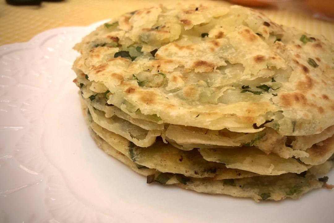 葱油饼（附外酥里嫩的技巧）