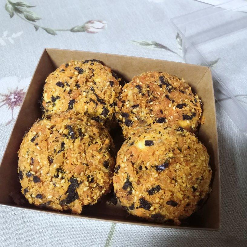 绝赞美味的卡仕达爆浆肉松小贝