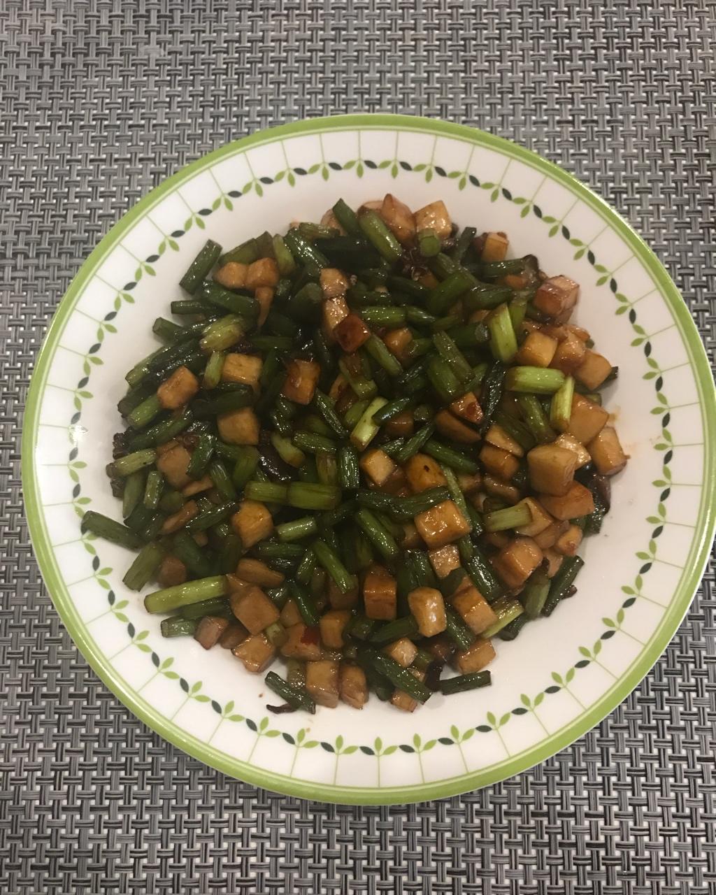 蒜苔杏鲍菇