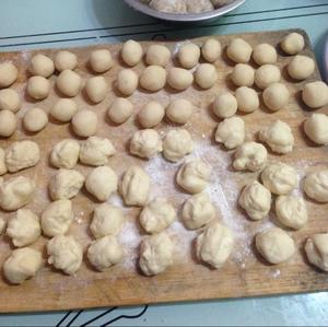 红豆酥，红豆饼，苏式月饼的做法 步骤5