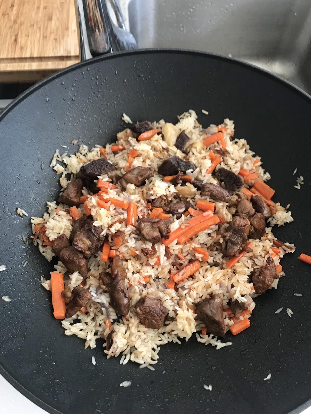 羊肉+风干肉抓饭