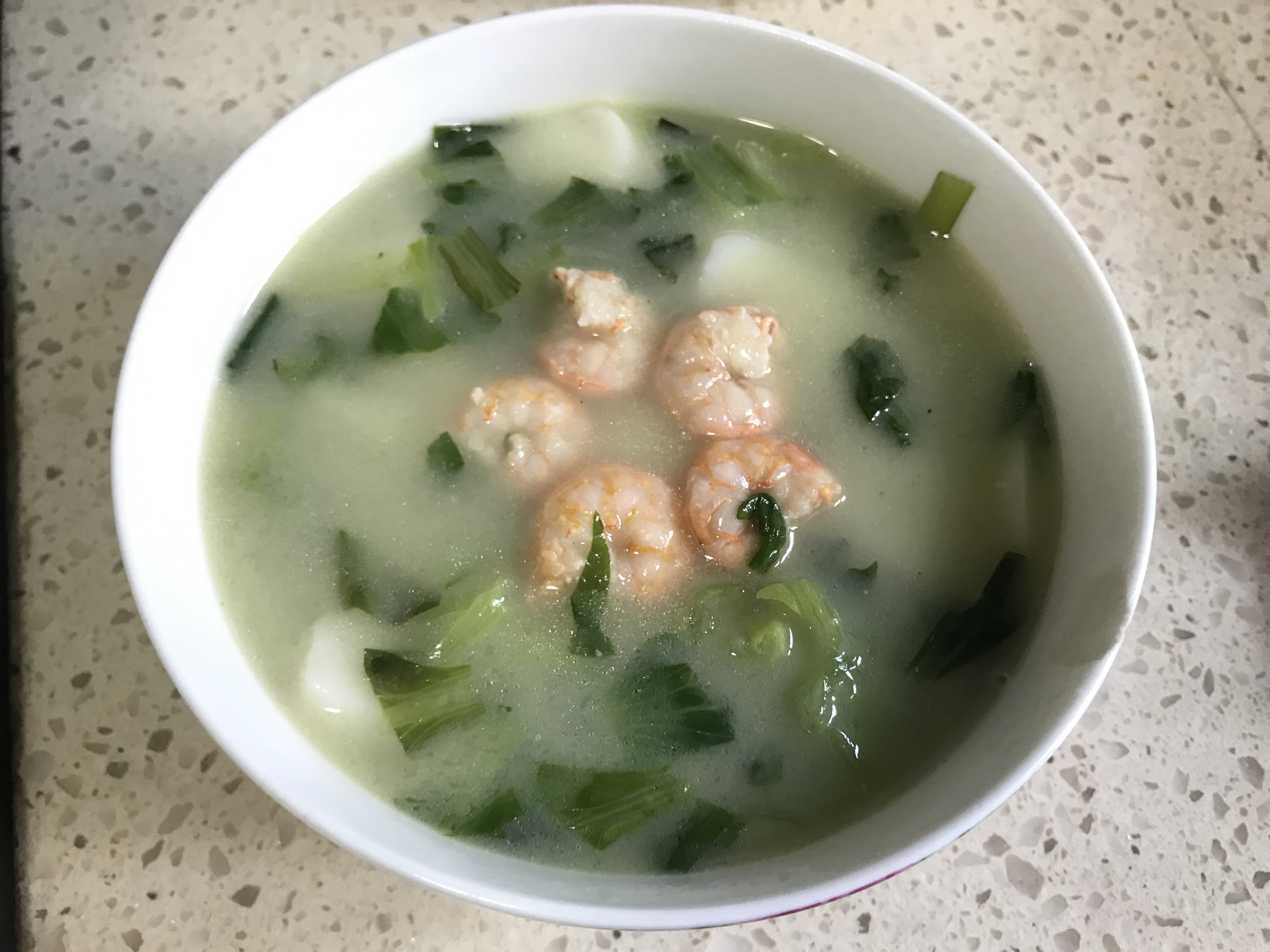 青菜虾仁年糕汤的做法