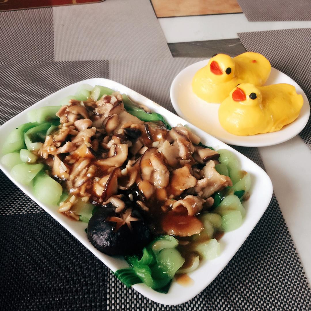 多一点步骤，家常菜更加有滋味丨香菇油菜 · 圆满素食