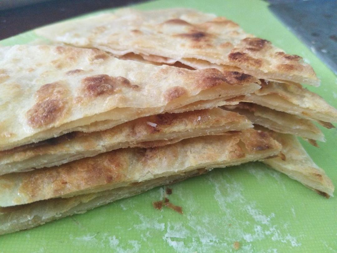 鸡蛋葱油饼                  （更新饼坯保存方法）