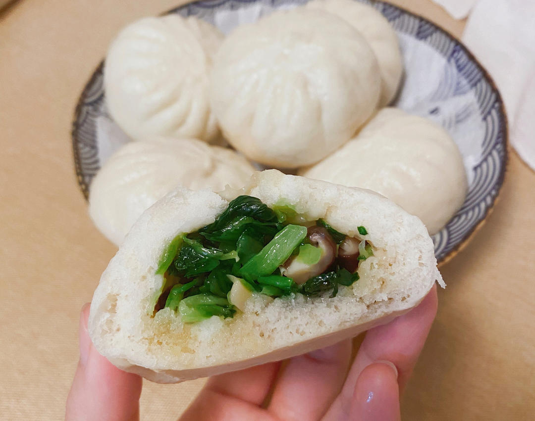 冬笋香菇菜包