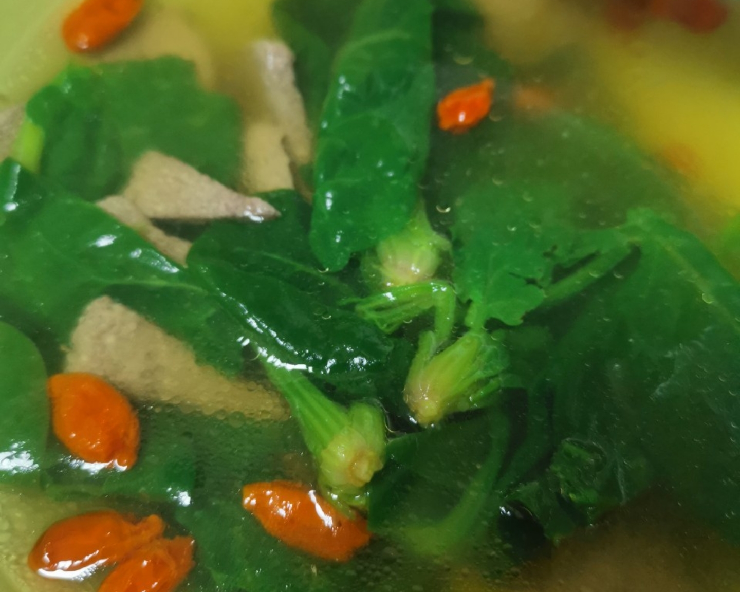 营养补血菠菜猪肝汤