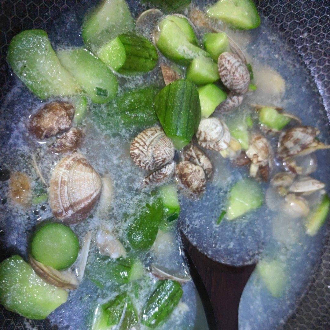10分钟超简单——丝瓜蛤蜊汤
