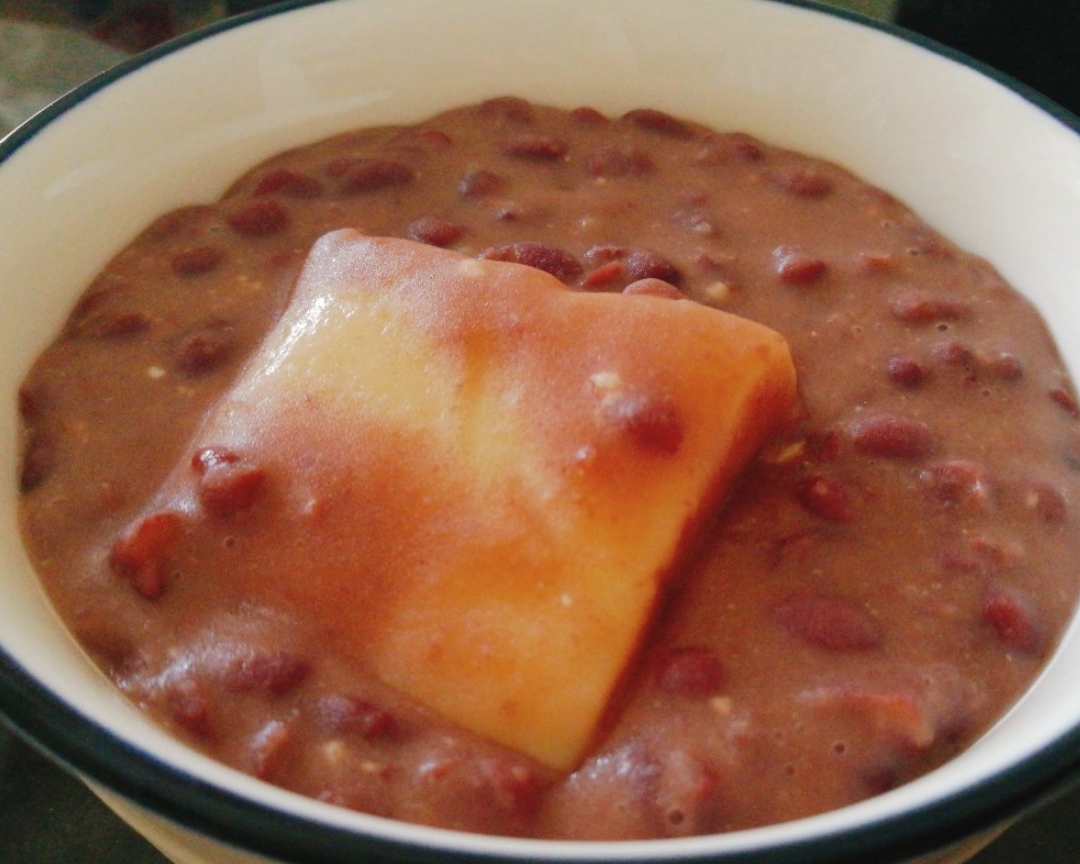 奶香红豆年糕汤（1-2人份）的做法