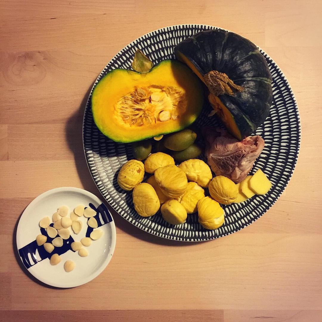 南瓜栗子猪骨汤-教你煲广东汤