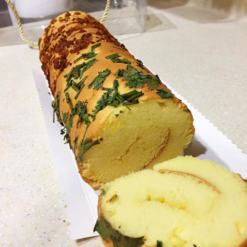 葱花肉松咸蛋糕卷(烫面法)