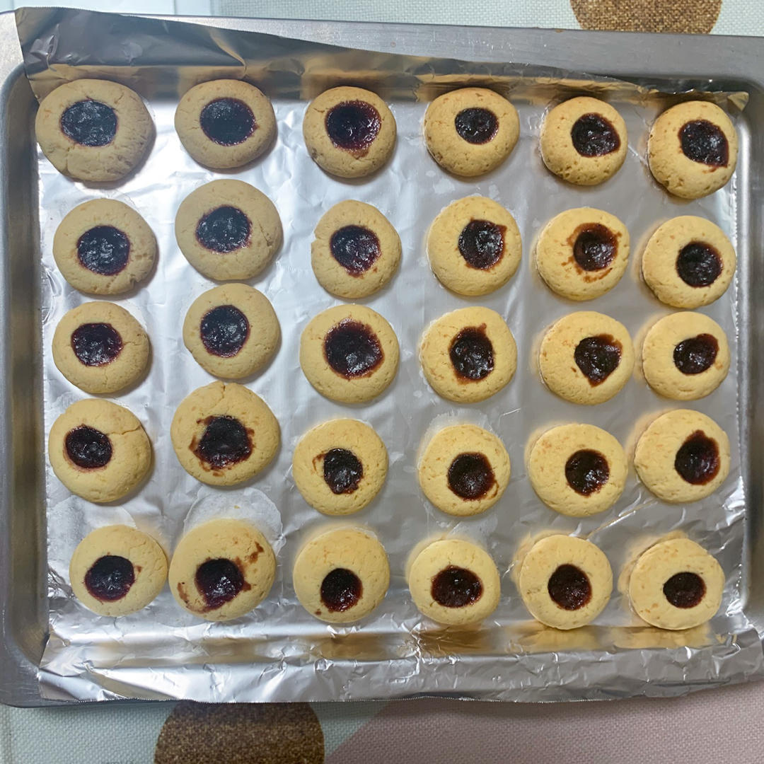 特浓奶香果酱酥饼