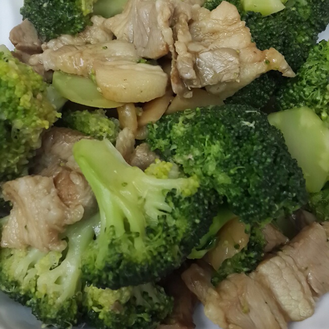 西兰花炒肉片