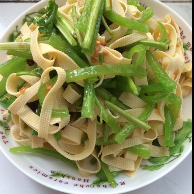 凉拌豆腐皮
