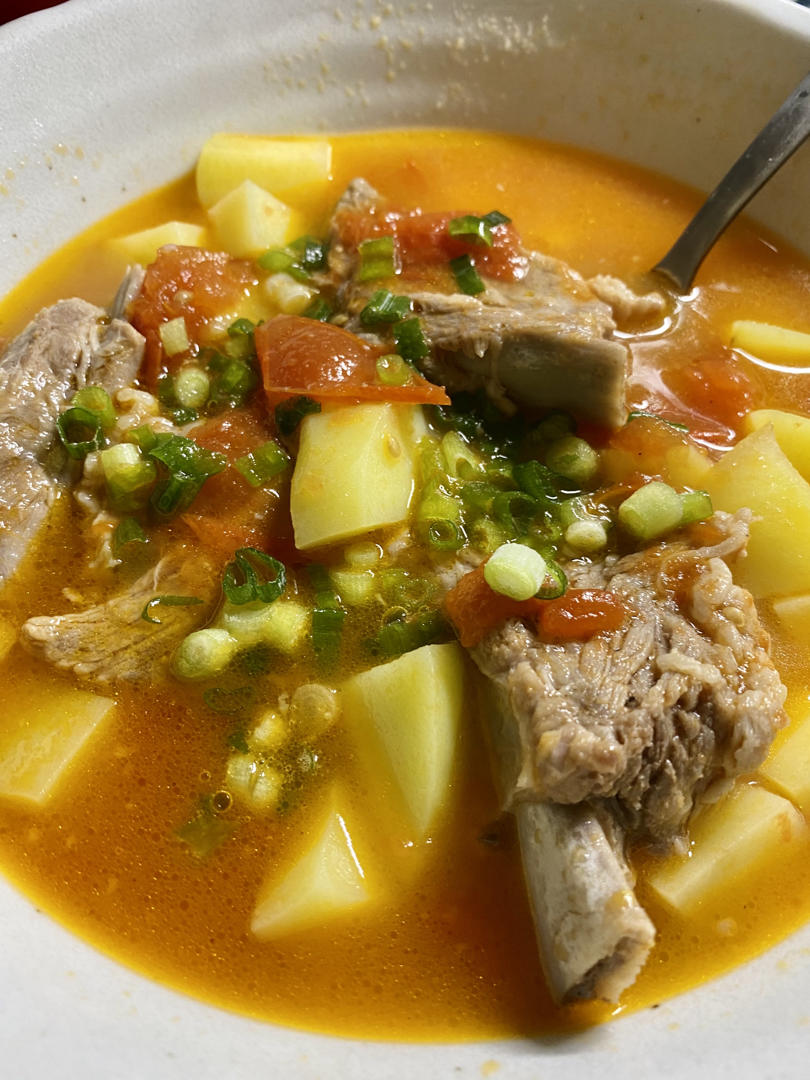 番茄土豆排骨汤