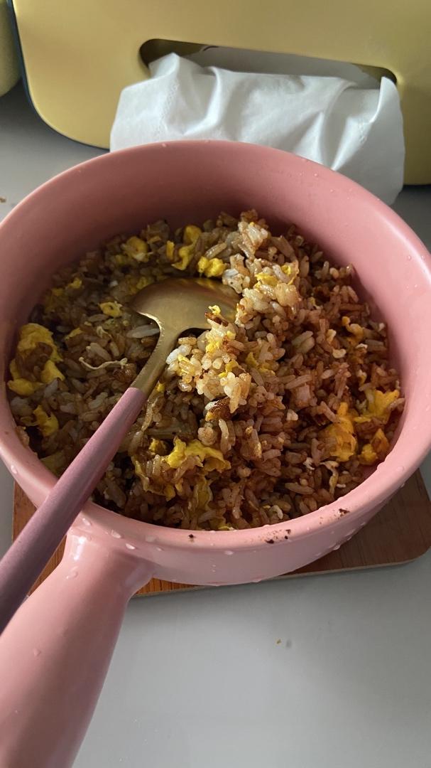好吃到停不下来的酱油蛋炒饭