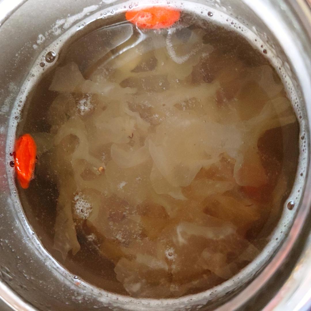 怎样煮出胶的银耳羹