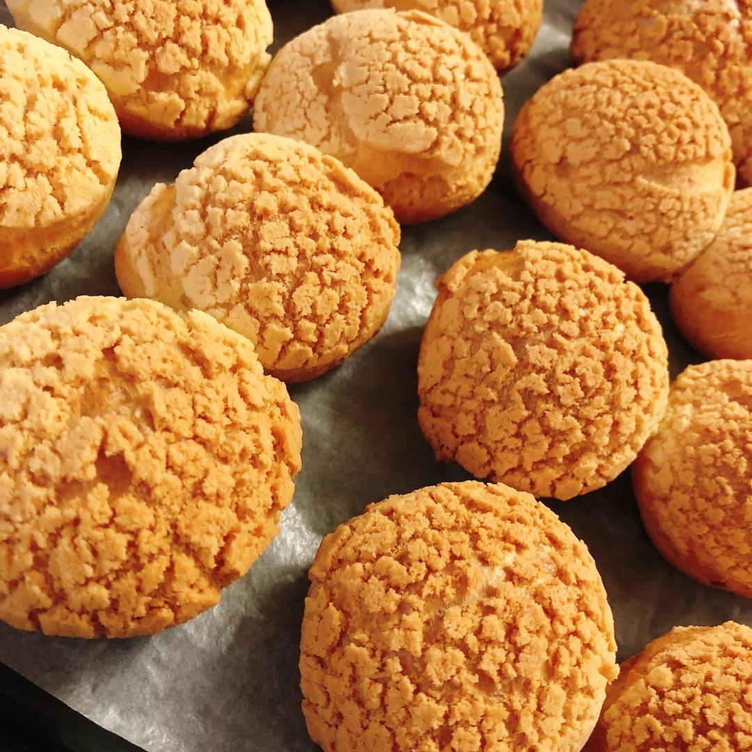 酥皮奶油泡芙--#皮黑森林#