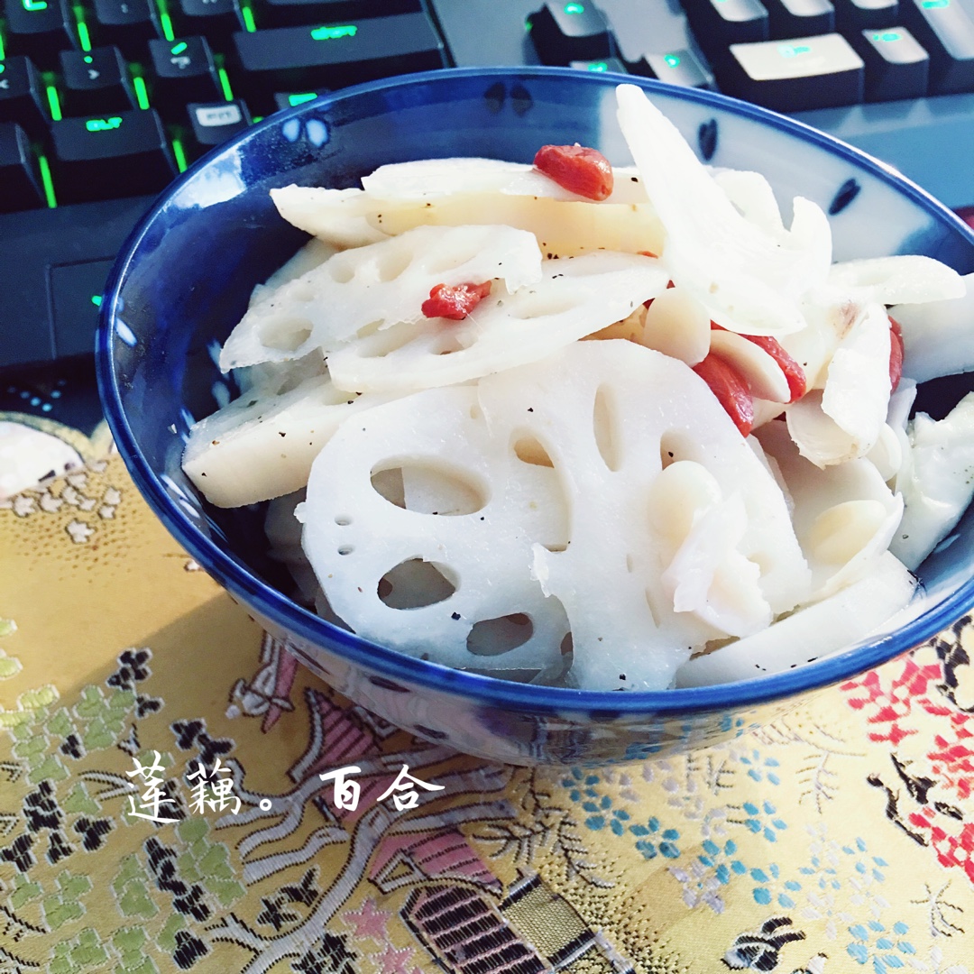 凉拌酸甜藕片