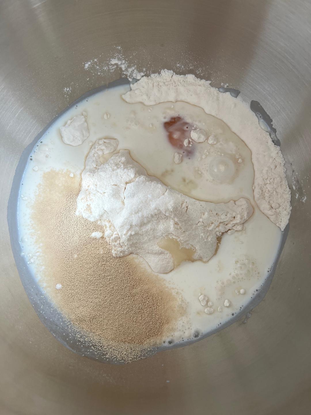 纯奶手撕吐司的做法 步骤1