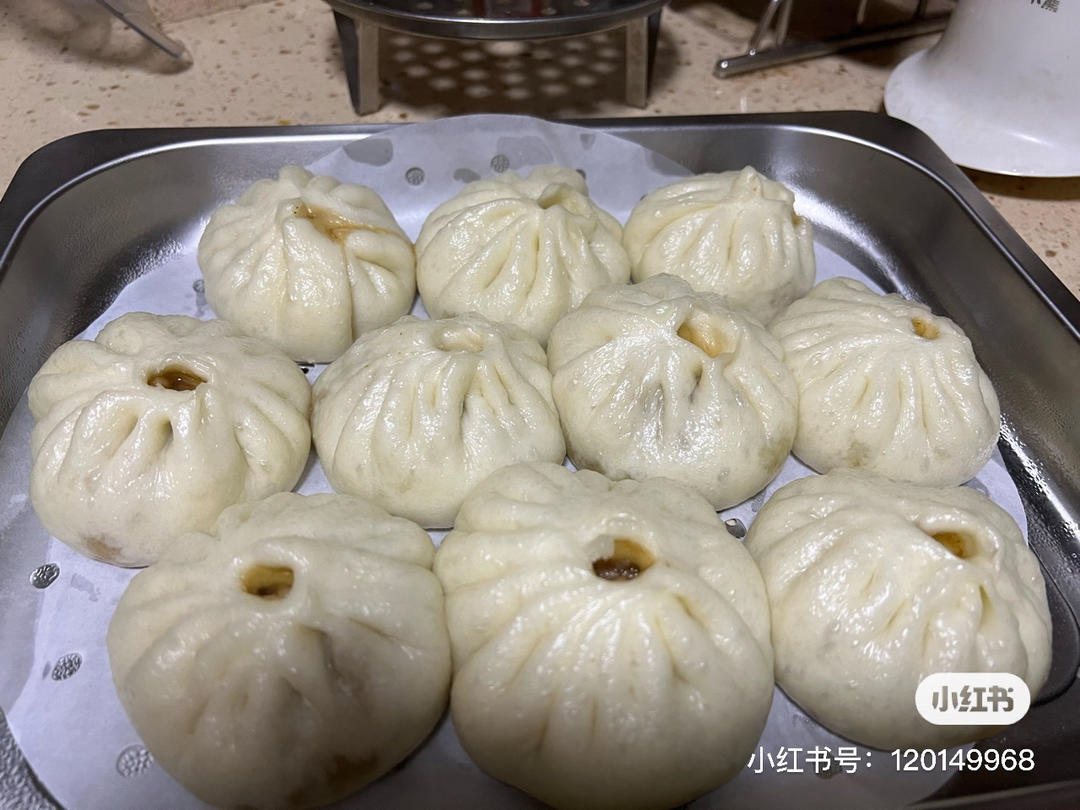神仙配方肉包子     6个左右