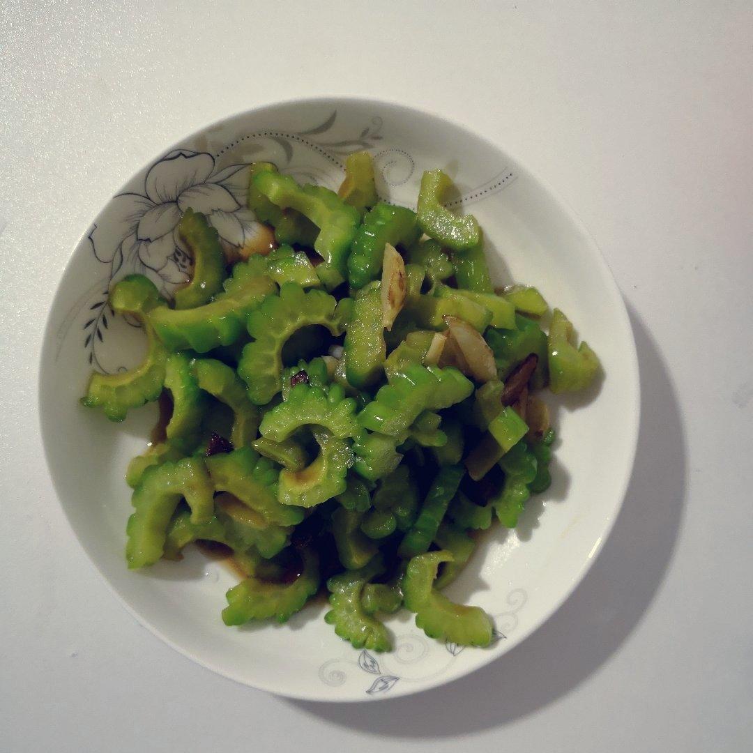 一夫食堂的拌苦瓜