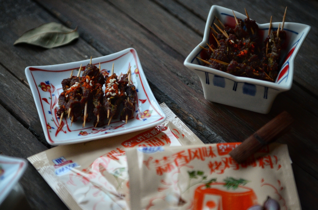 蒜香味空炸牙签牛肉的做法