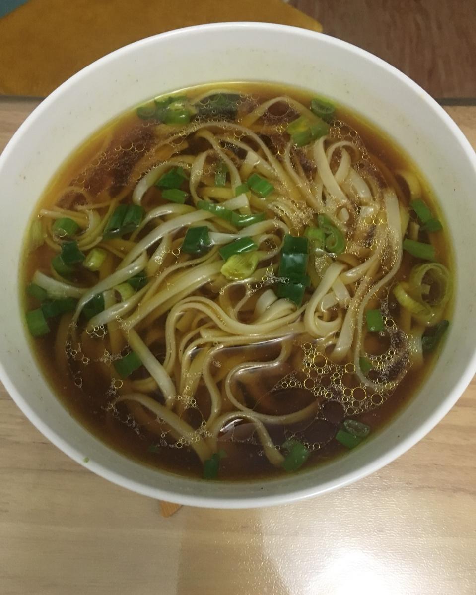 热汤面