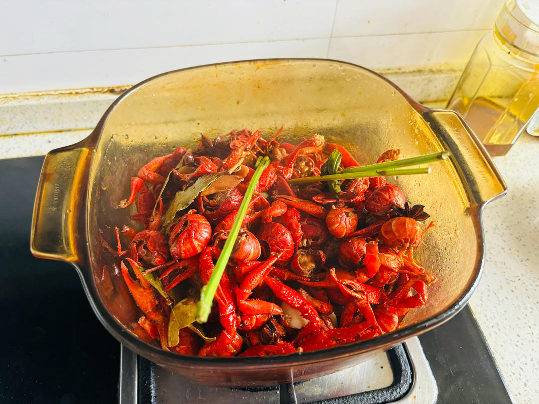 香辣小龙虾（用火锅底料）