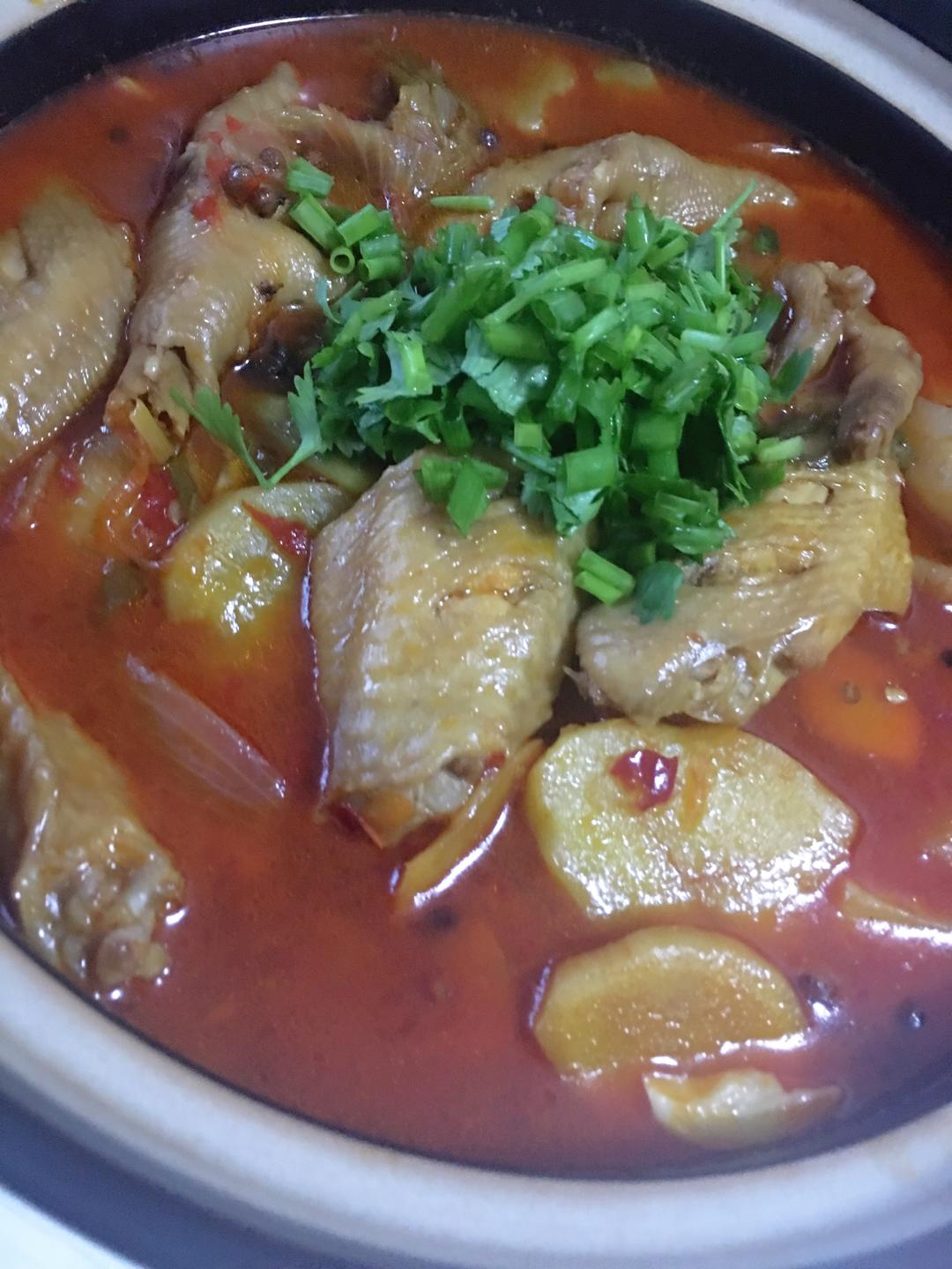 鸡翅鸡爪煲的做法