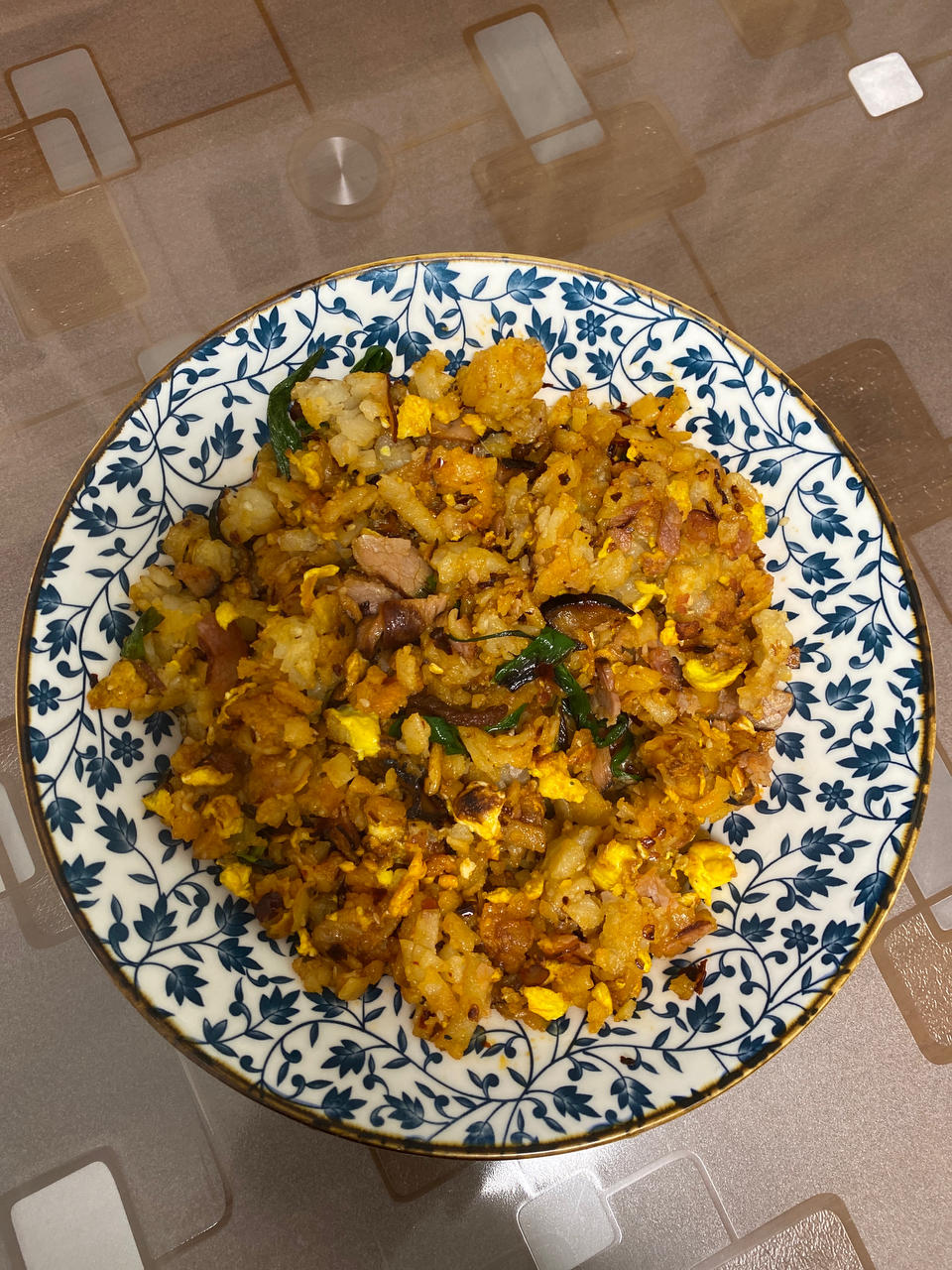 家乡特色风味的腊肉炒豆丝