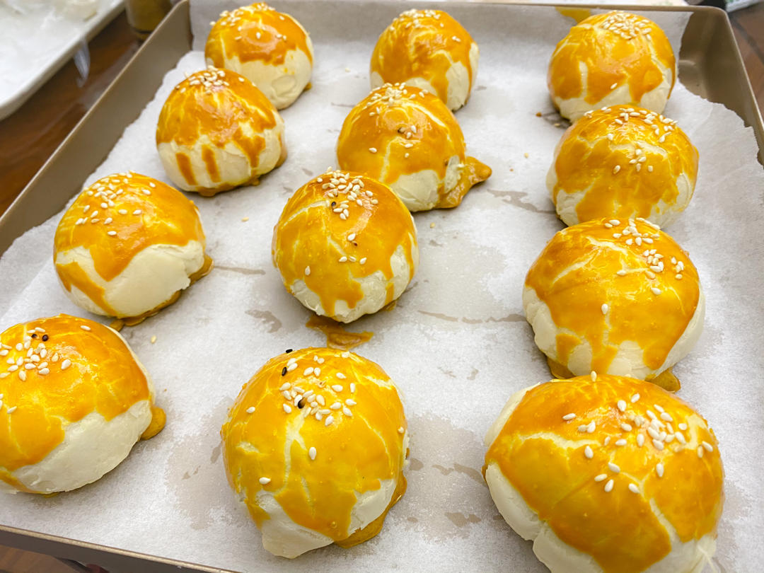 超简单 免揉 酥掉渣的蛋黄酥(超详细附全程视频)不破酥『万能酥皮』