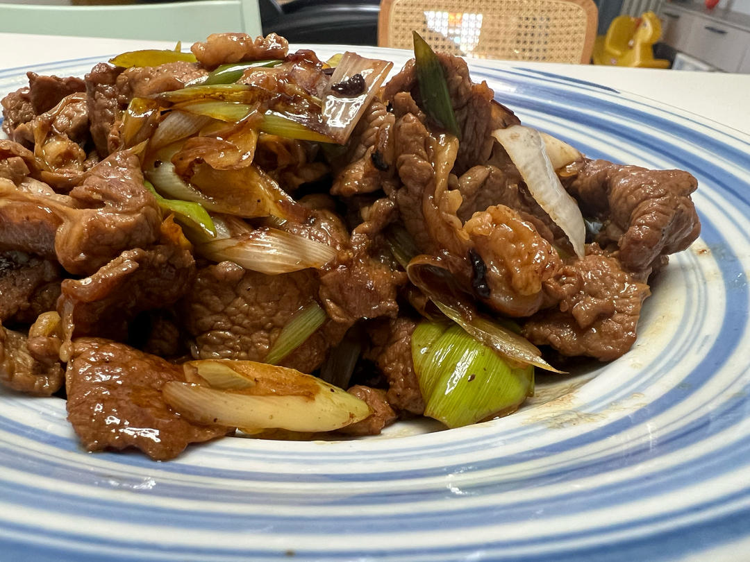 【嗷呜】老北京葱爆羊肉